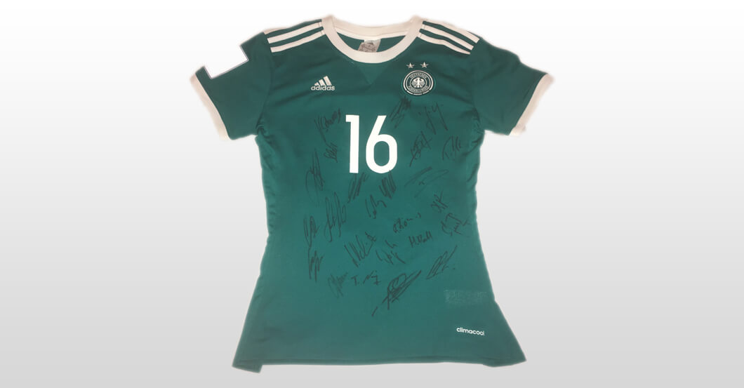 Signiertes Trikot der deutschen Frauenfußballnationalmannschaft